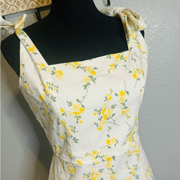 NWT Francesca's Nichole Yellow Floral Print Waist Dress Sz XL - Picture 3 of 11
